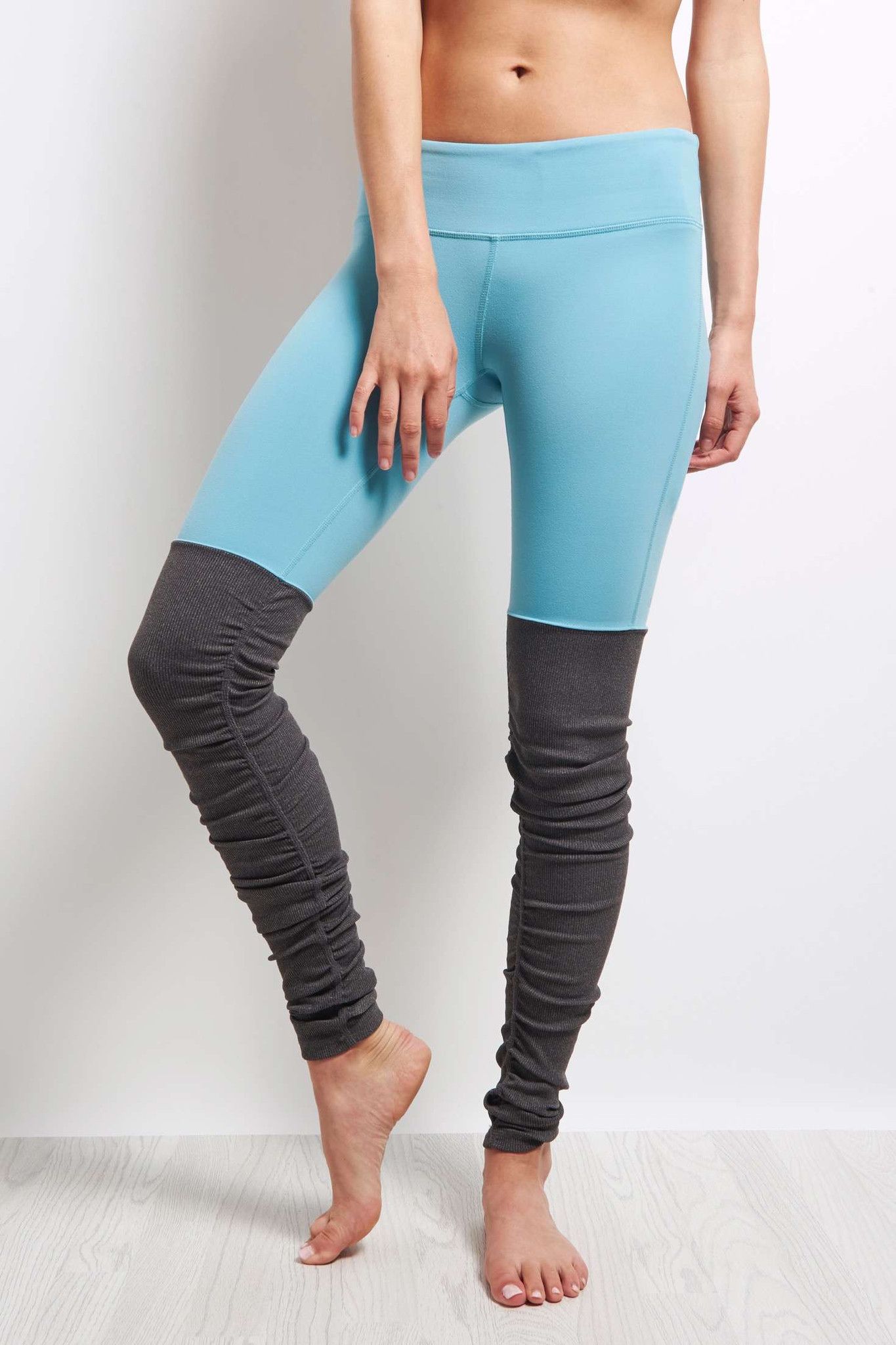 alo Goddess Ribbed Legging Berry/Stormy Heather W5386R - Free Shipping at  Largo Drive