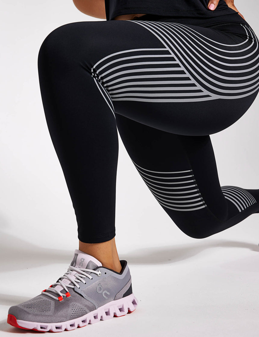 On Running | Cloud X - Alloy/Lily - Women's | The Sports Edit