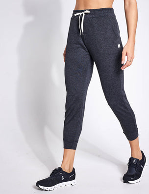 ALO Yoga Women's Soho Jogger Sweatpant in Anthracite (Charcoal) Size XSMALL