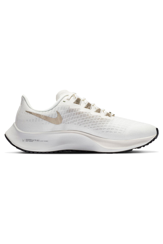 nike running air zoom pegasus 37 trainers in off white