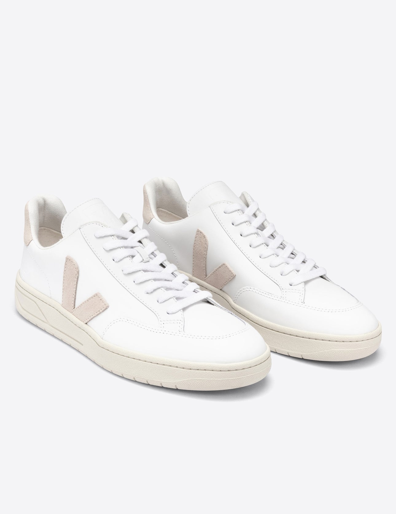 Veja Trainers Sizing | Fit & Size Guide | The Sports Edit