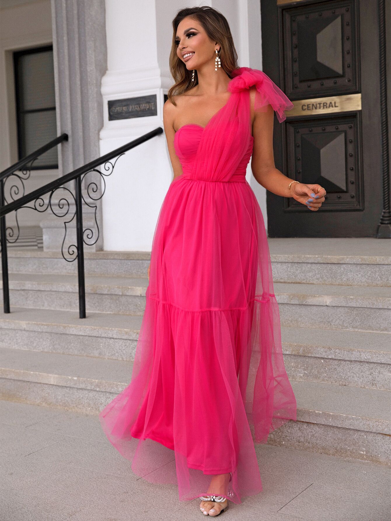 Champagne Tulle One-shoulder Mesh Layered Party Dress