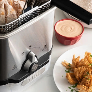 t fal EZ clean deep fryer XL capacity