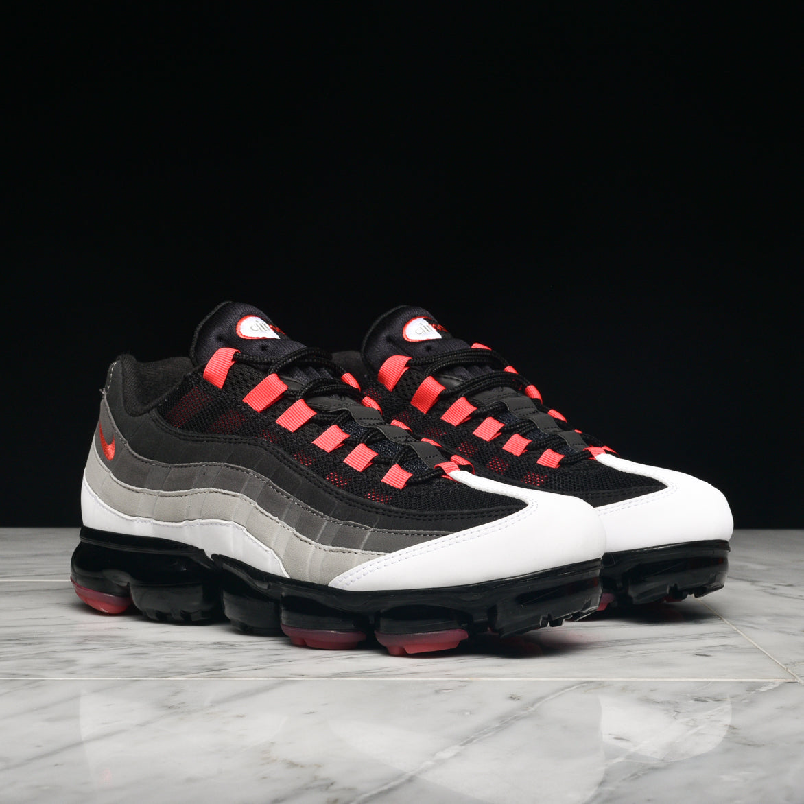 nike air vapormax 95 comet