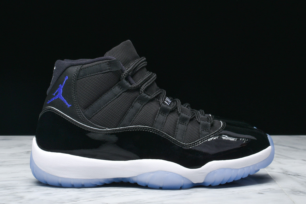 air jordan 11 retro space jam