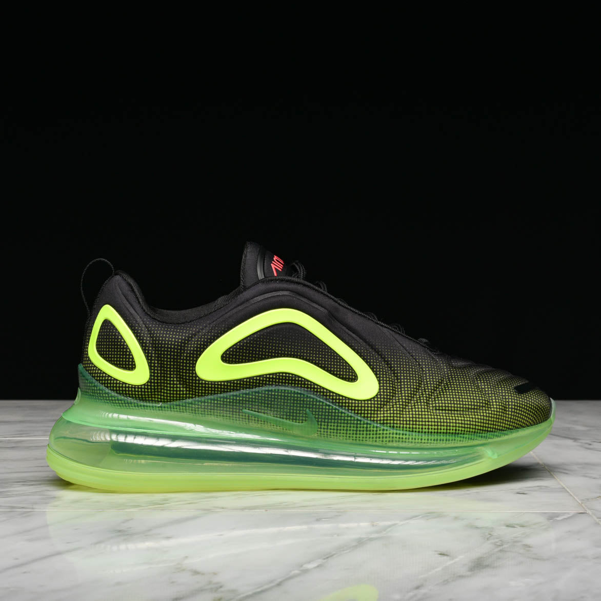 nike air max 720 neon