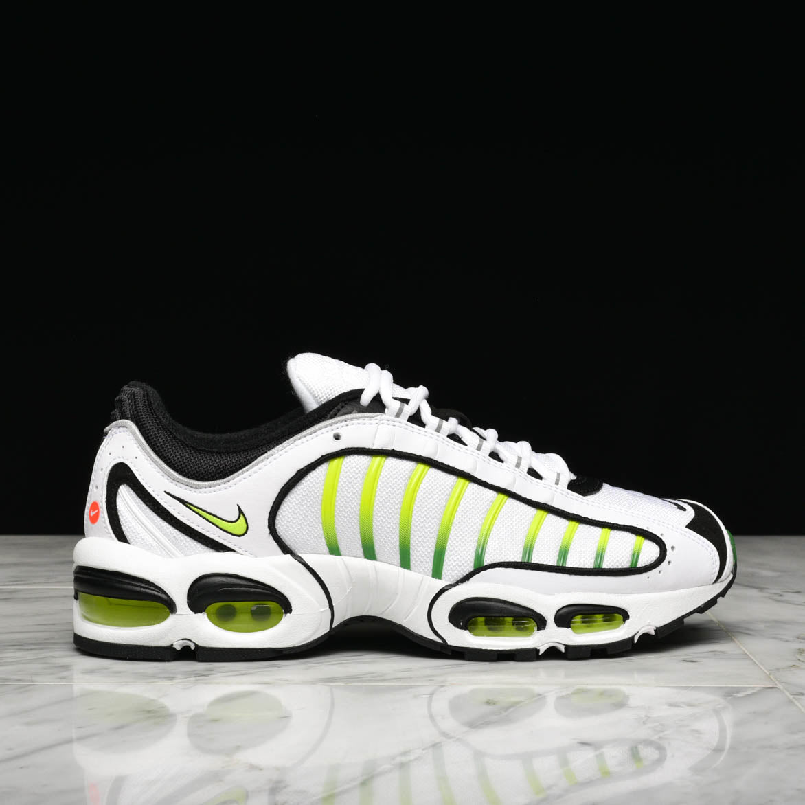 AIR MAX TAILWIND IV \