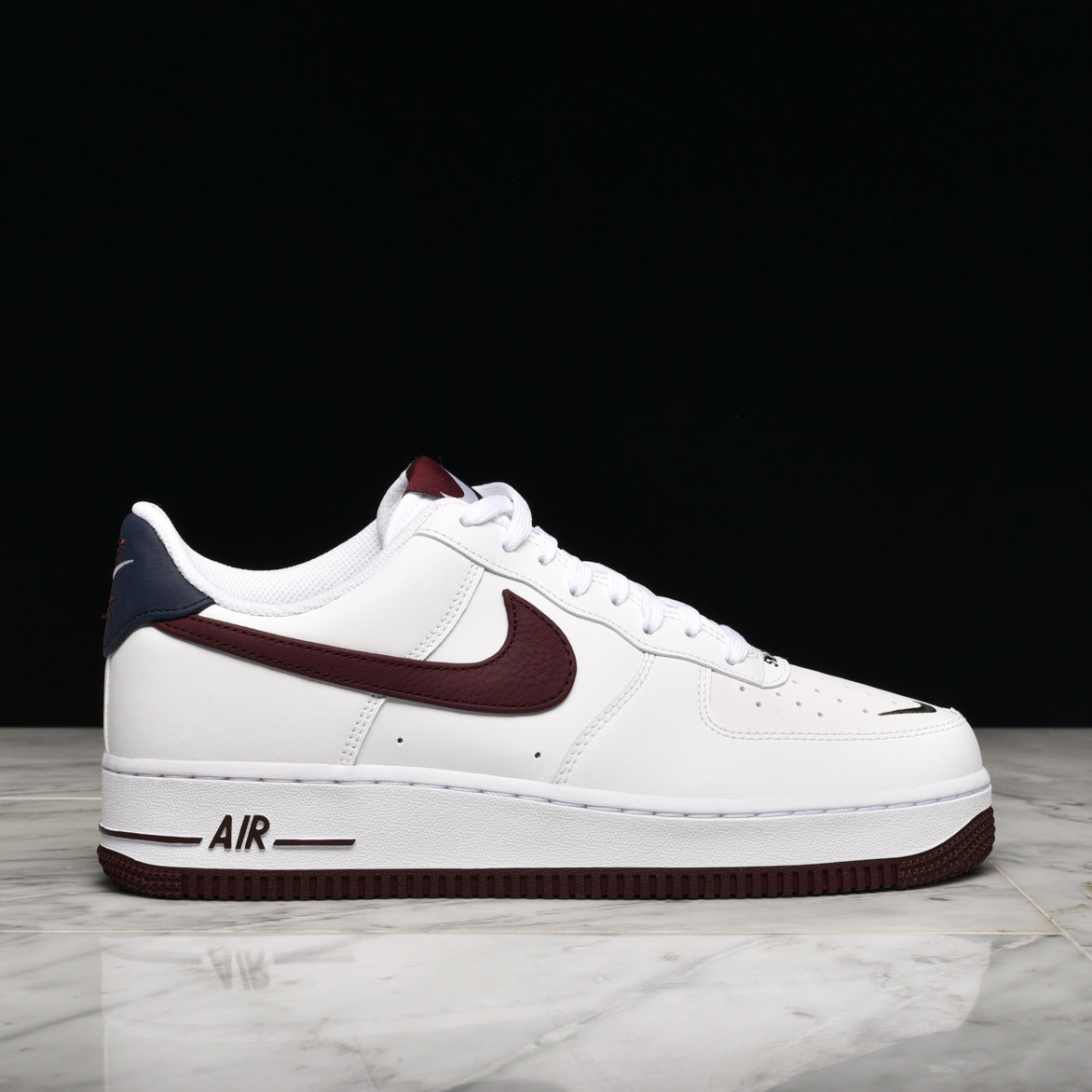 white and maroon af1