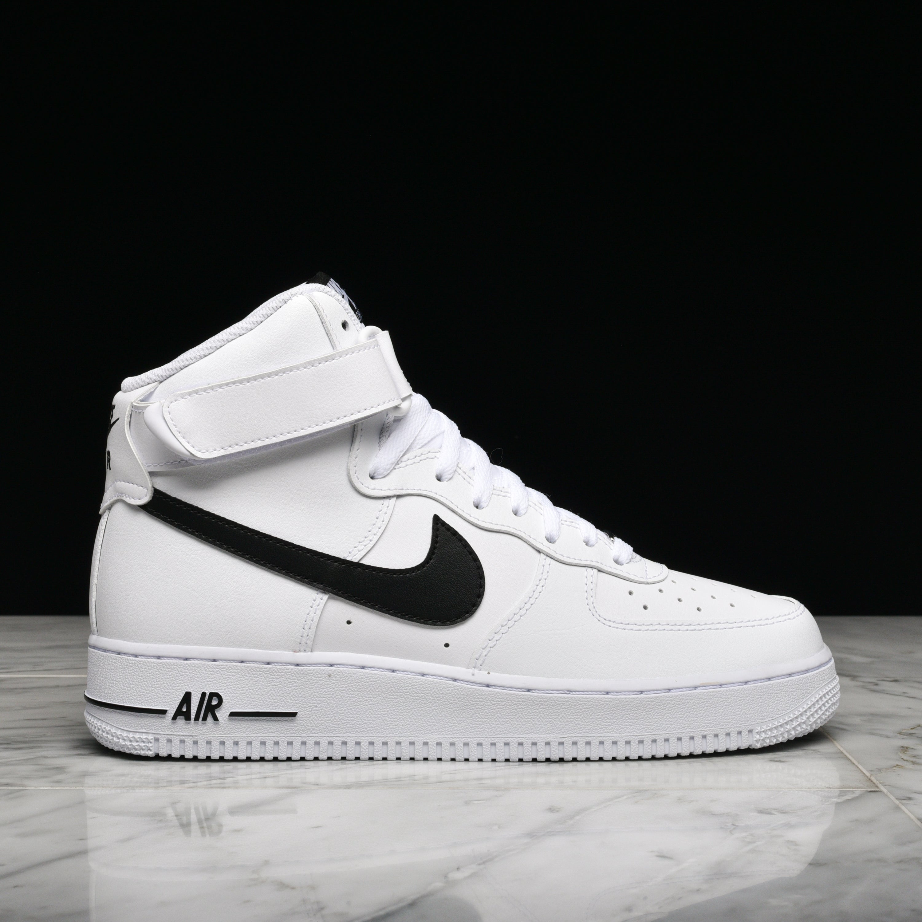 air force 1 high top black and white