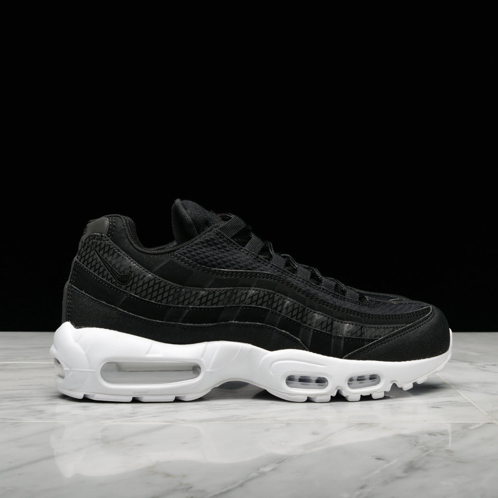 air max 95 premium black and white