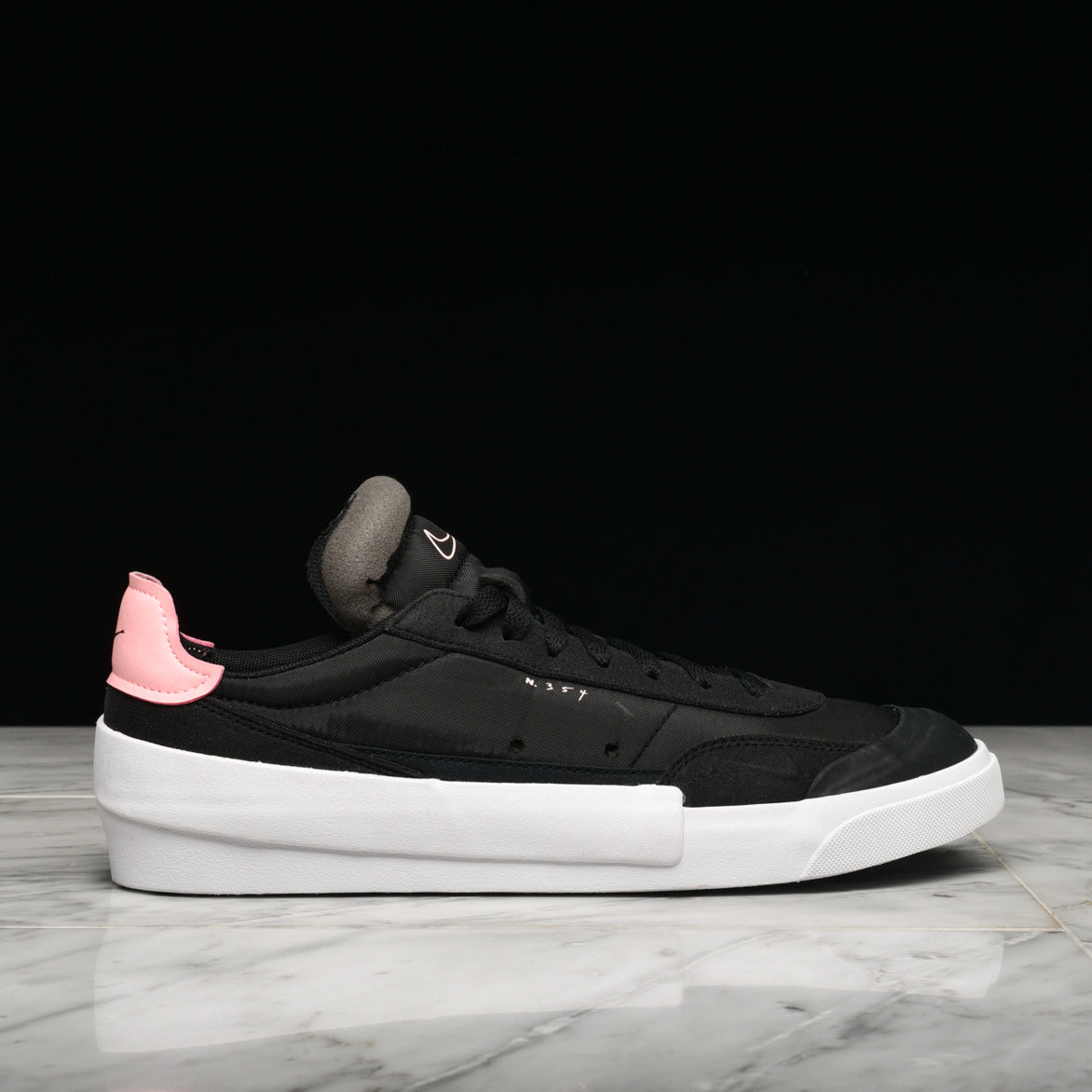 nike drop type lx black pink