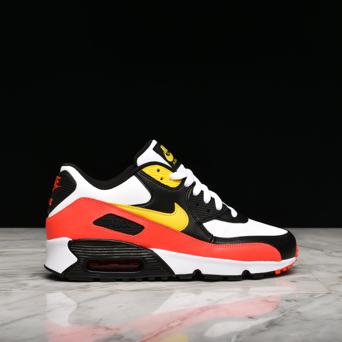 air max 90 red white black