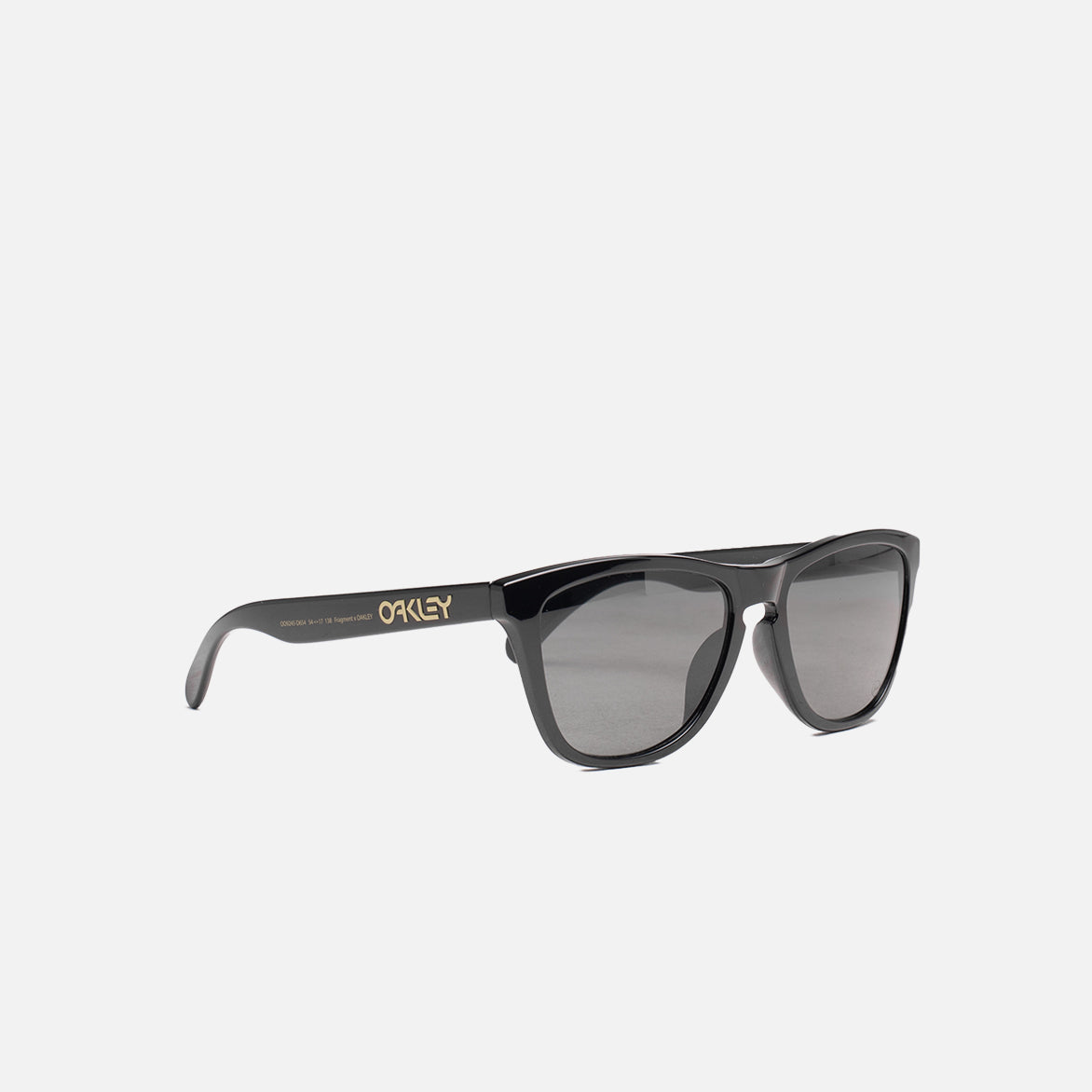 FRAGMENT X OAKLEY POLISHED BLACK FROGSKINS 