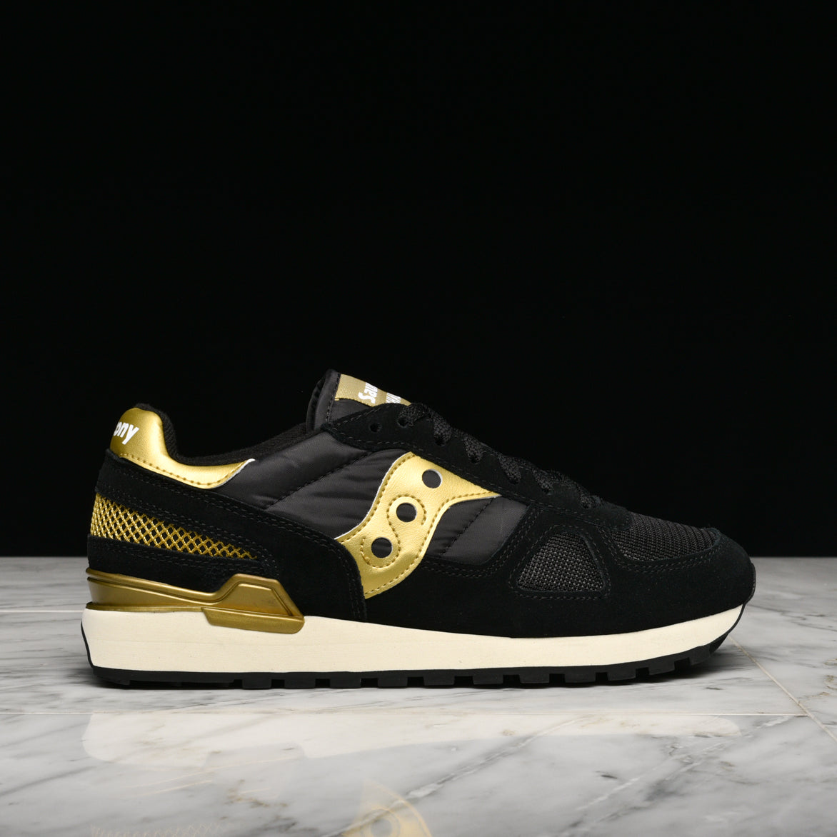 saucony black and yellow