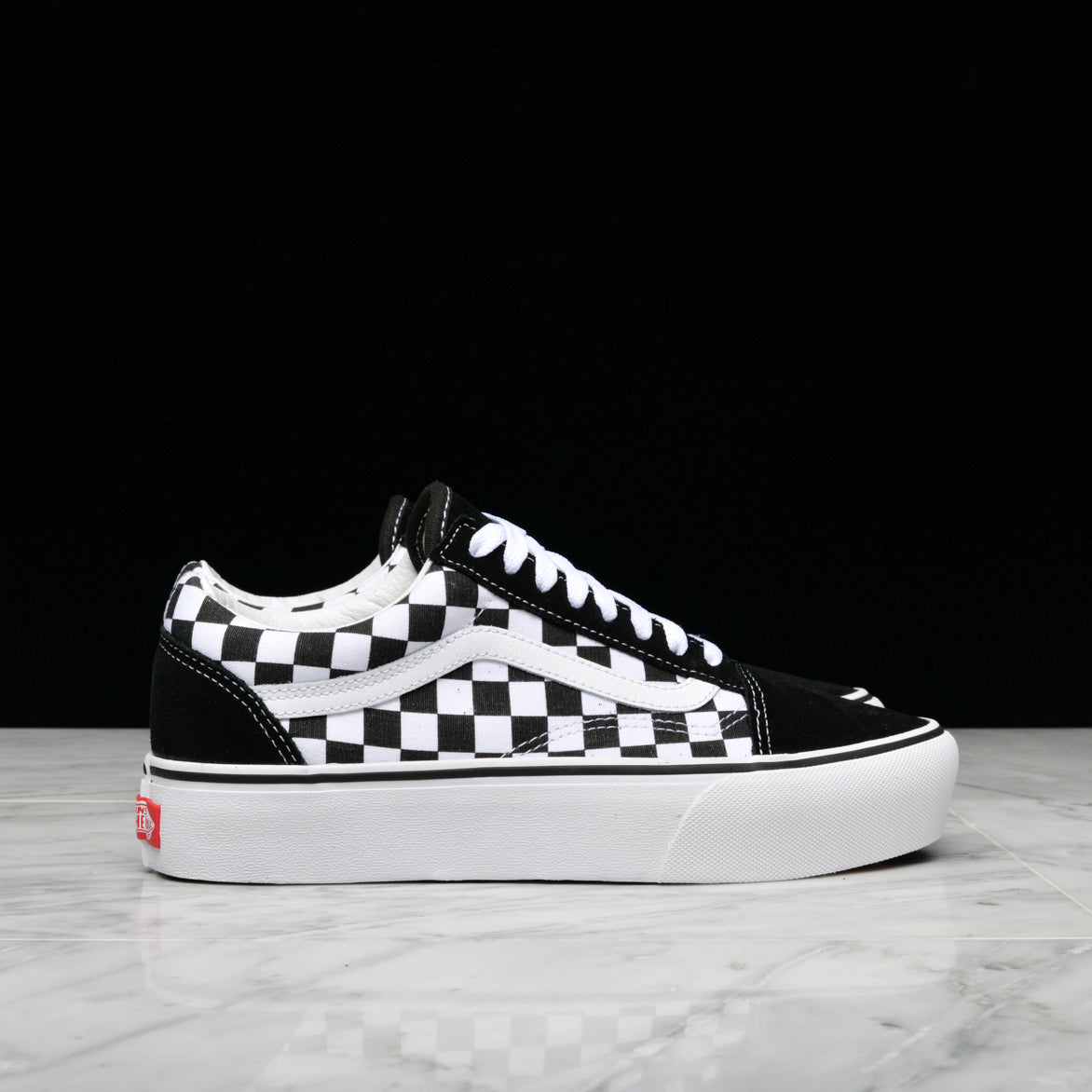 old skool vans black and white checkered