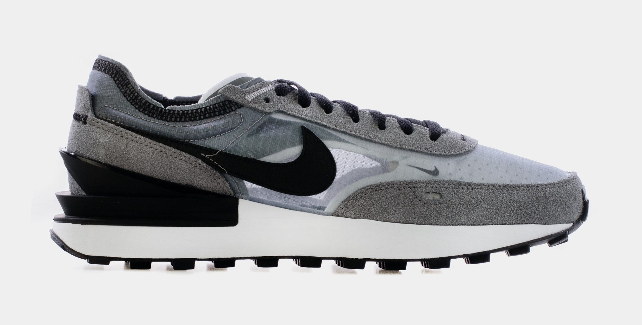 nike waffle one se sneakers in cool gray/black