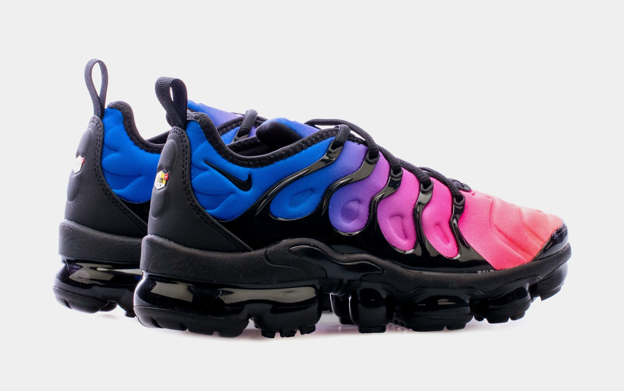 nike vapormax plus women's black and pink