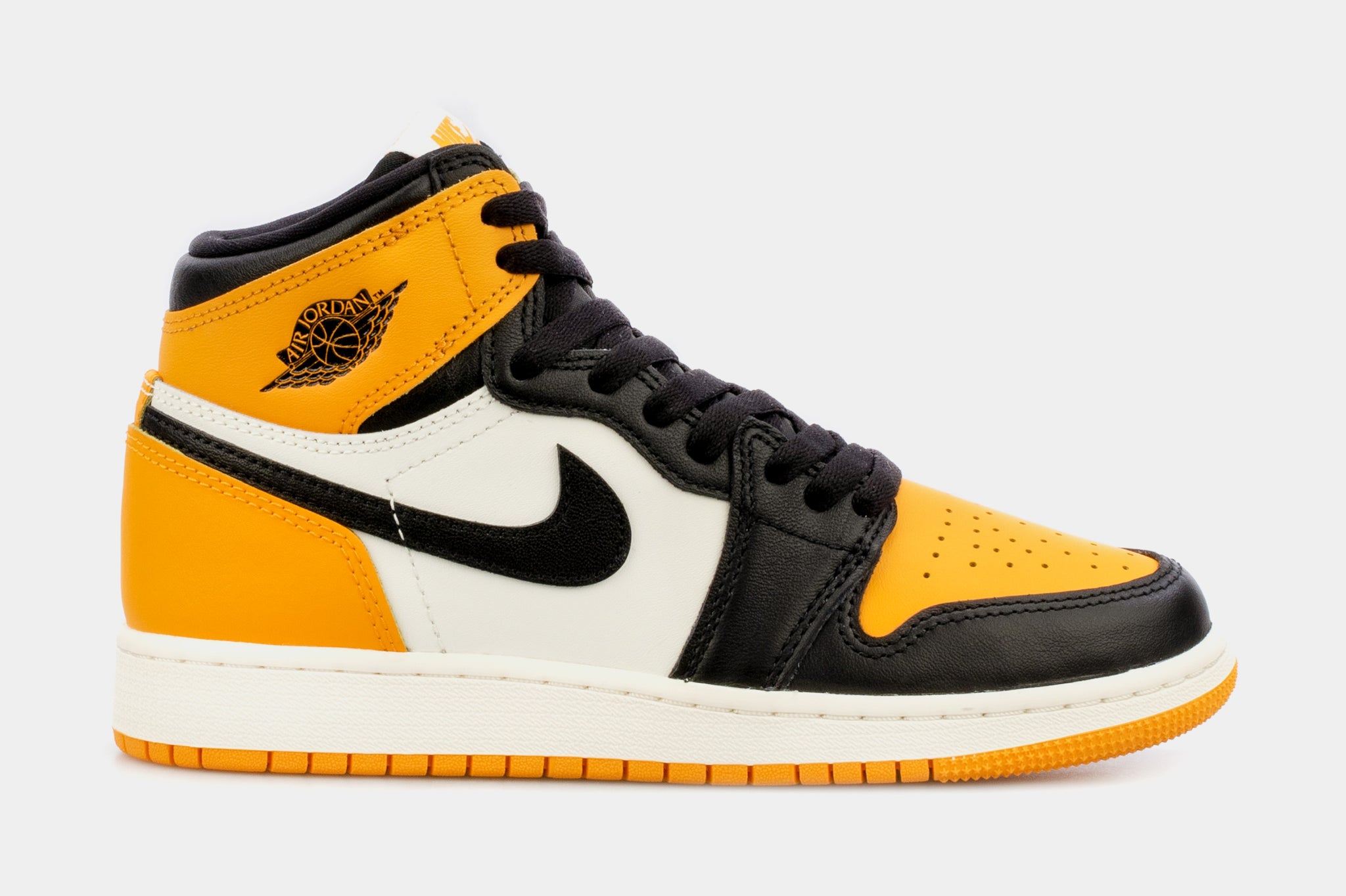 grade school yellow and black jordan 1