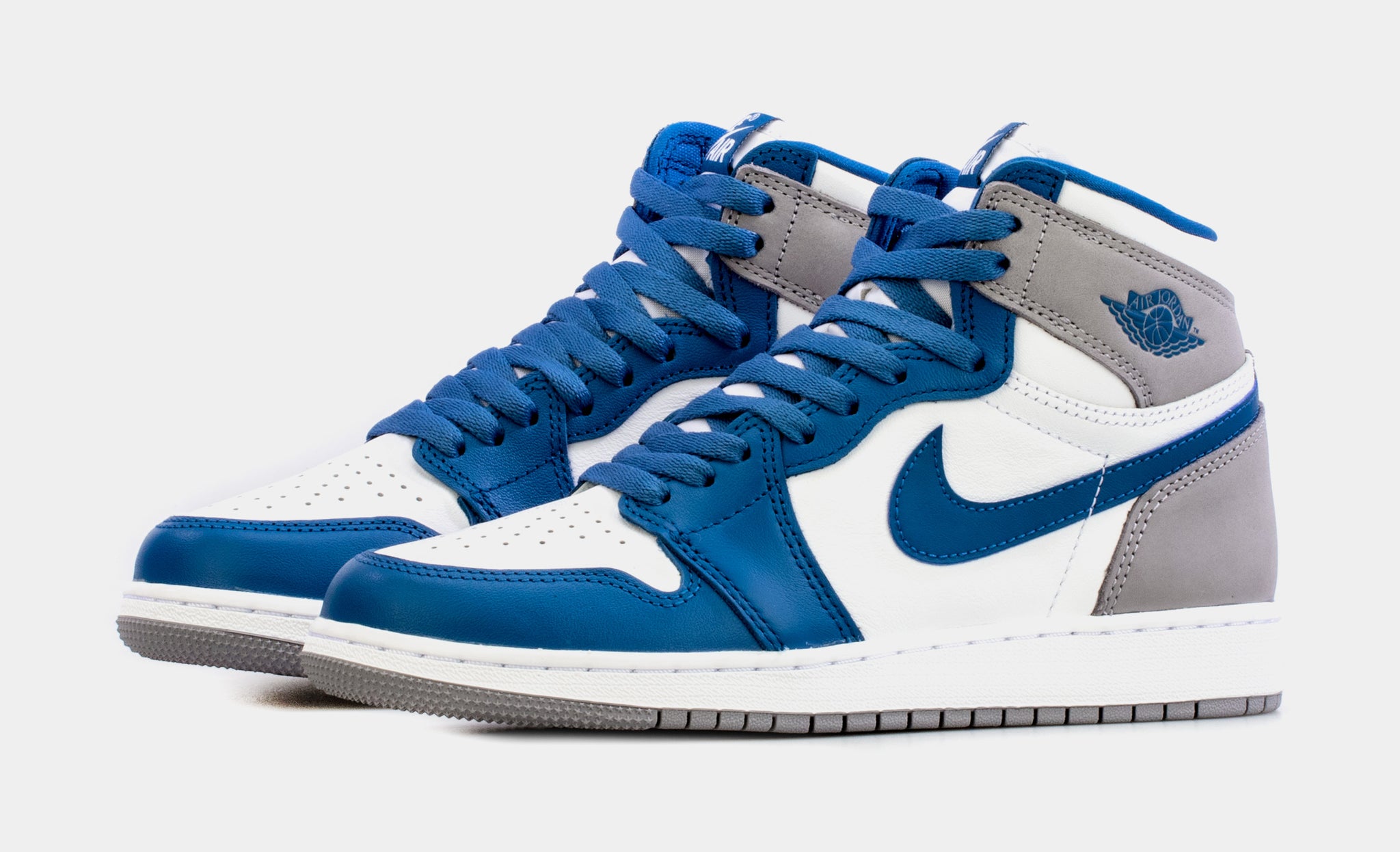 Jordan Air Jordan 1 Retro High OG True Blue Grade School Lifestyle