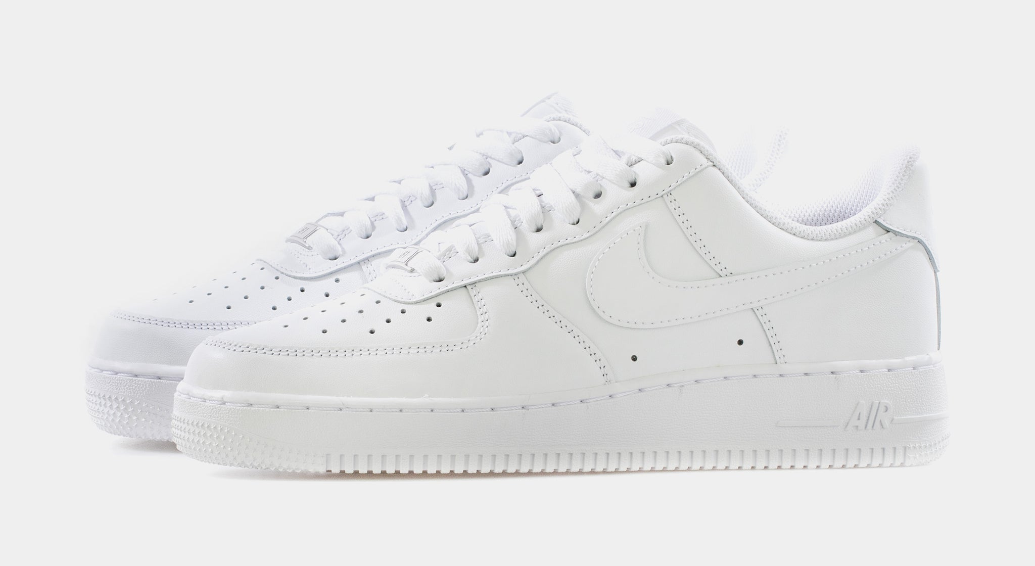 white low top air force ones mens