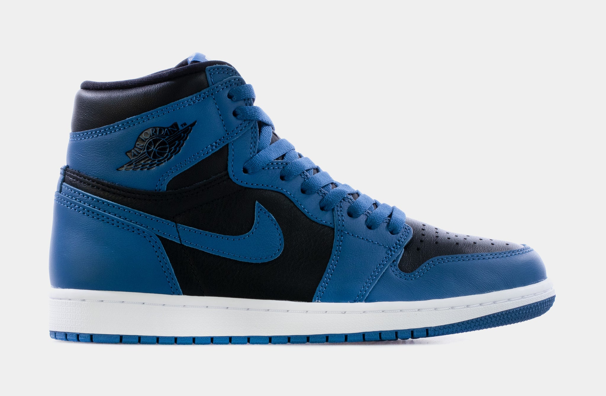 shoe palace jordan 1 university blue