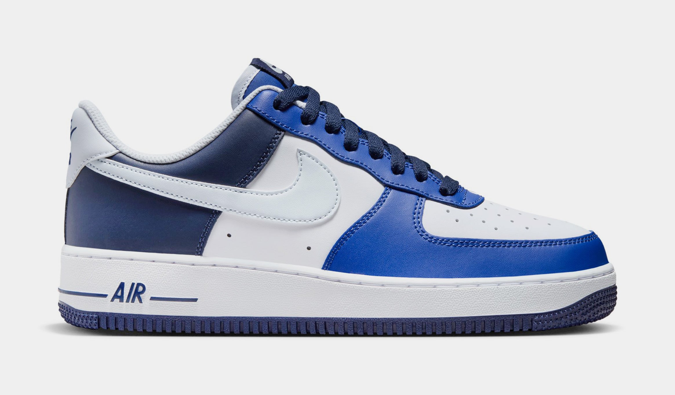 Nike Air Force 1 07 White Game Royal - Size 8 Men