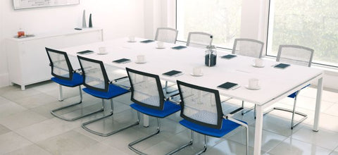 How To Prepare Your Conference Table For Meetings