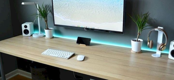 What Size Desk Do I Need For 3 Monitors?