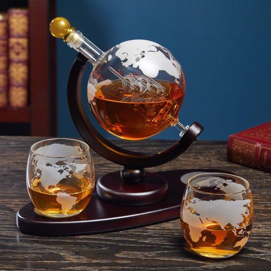 Globe Decanter Gift Set