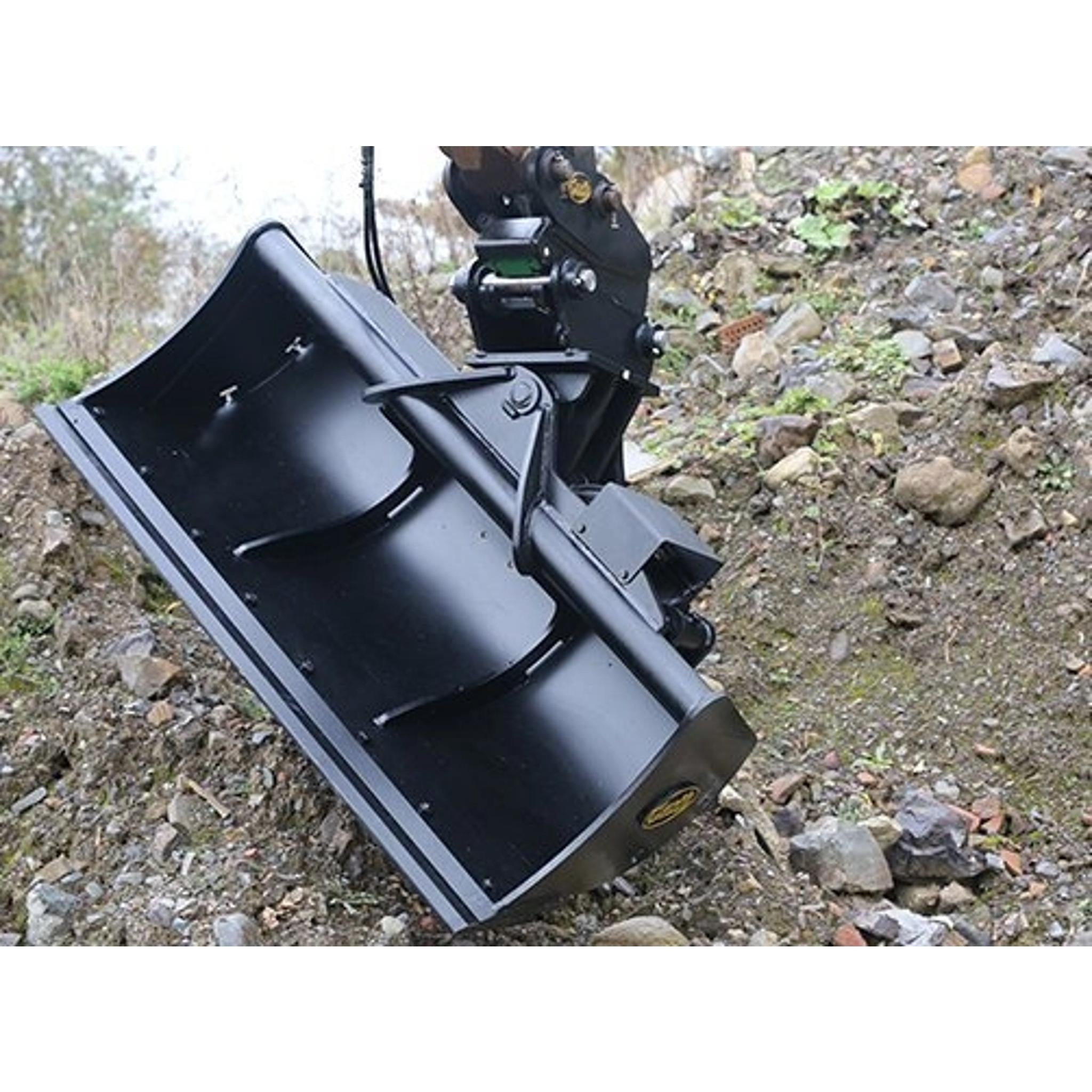 Geith Hydraulic Angle Tilt Bucket (Single Ram)