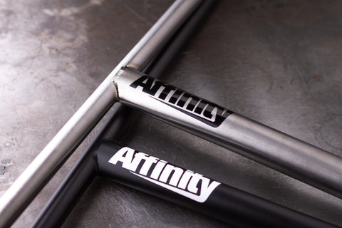 Affinity Classics Xl T Bar Titanium Ride Affinity