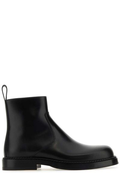 Bottega Veneta Luxury Smooth Leather Slip-on Ankle Boots For Men In Black