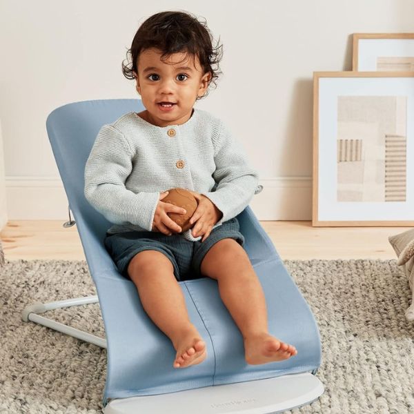 Provide your baby with the ultimate comfort in the BabyBjörn Bouncer Bliss Quilted Baby Bouncer, a cozy haven for relaxation.
