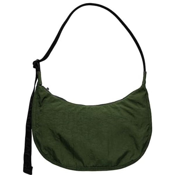 Baggu Medium Nylon Crescent Bag combines style and functionality in one bag.