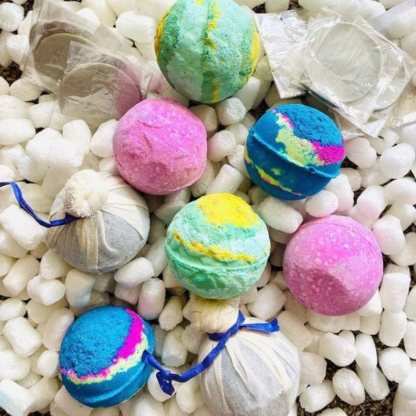 Luxurious bath bombs, a perfect gift for Mother's Day, these affordable indulgences offer Mom relaxation and rejuvenation in her daily routine.