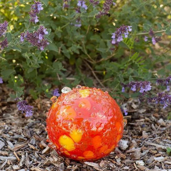 Unique bee drinking garden ball, an innovative gardening gift for dad.