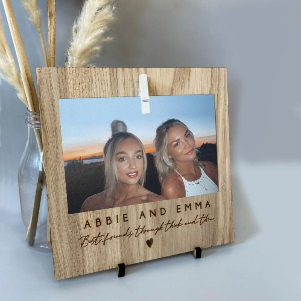 Best Friends Photo Frame Peg Plaque - A photo frame peg plaque to display your cherished memories.