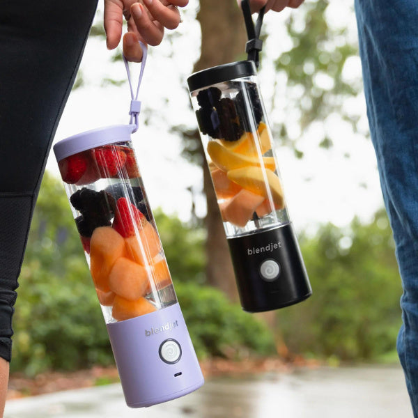 BlendJet 2 Portable Blender, convenient and portable, a trendy pick in gifts for new dads.