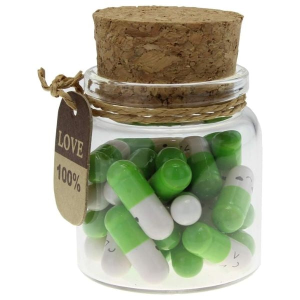 Capsule Letters in a Bottle, a charming and nostalgic way to share your thoughts with your boyfriend.