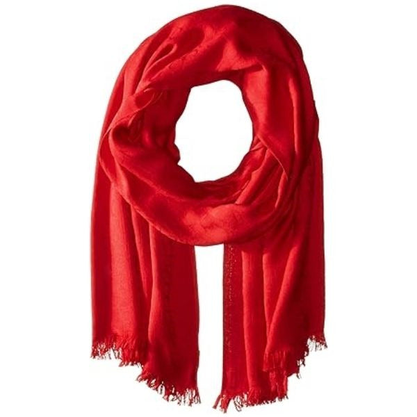 Cashmere Scarves, luxurious and warm gifts for mom, perfect for adding sophistication to any outfit.