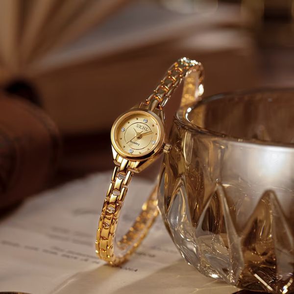 Cocktail Watch Diamond Gold Watch, an exquisite 30th anniversary gift blending luxury and timelessness.