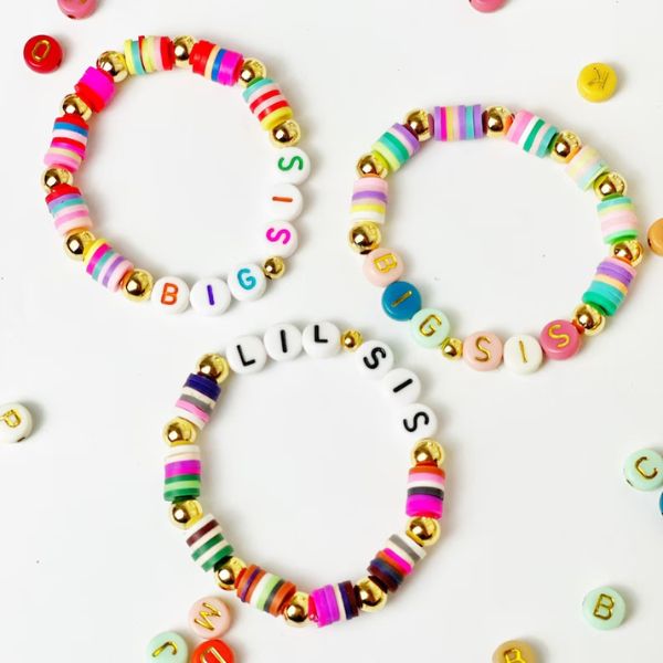 Colorful big sis bracelet is a bright and cheerful bracelet, a perfect big sister to be gift.