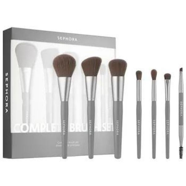Complete Brush Kit includes essential brushes for daughters' makeup needs.