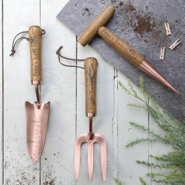Personalized custom garden tools set, the ultimate thoughtful gardening gifts for mom, enhancing her gardening experience
