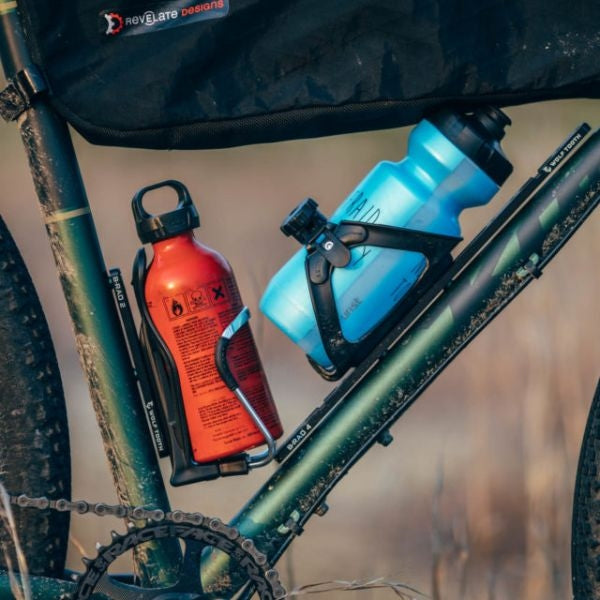 A durable cycling water bottle and holder, a thoughtful outdoor gift for dads to stay hydrated during their rides