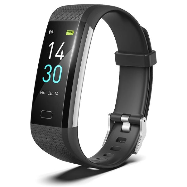 Fitness tracker, a practical 'mom gifts from son' option to promote an active and healthy lifestyle.