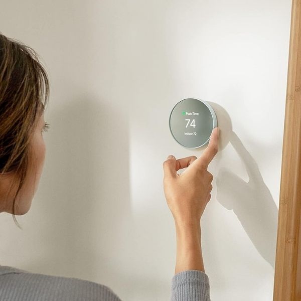 Create a comfortable and energy-efficient home for Dad with the Google Nest Thermostat, a smart and eco-friendly Father's Day gift.