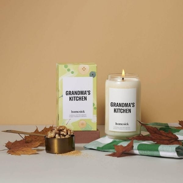 Homely 'Grandma's Kitchen' scented candle, evoking warm memories as gifts for grandma.