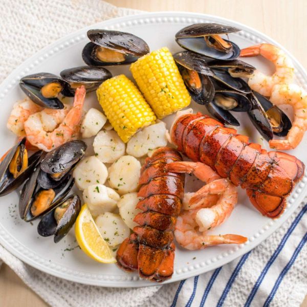 Maine Shore Dinner for 2, a luxurious anniversary gift for husbands who savor seafood.
