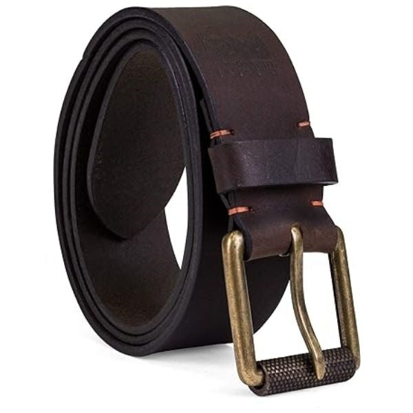 A high-quality leather belt, an accessory to consider for mom birthday gifts, combining durability and fashion.